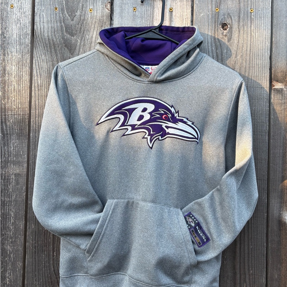Baltimore Ravens Gray Pullover Hoodie - Team Logo